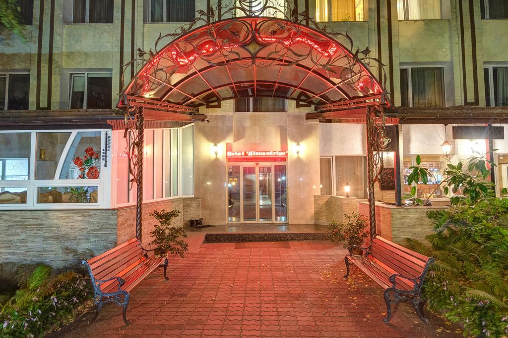 Aleksandria Hotel Kyiv Exterior foto