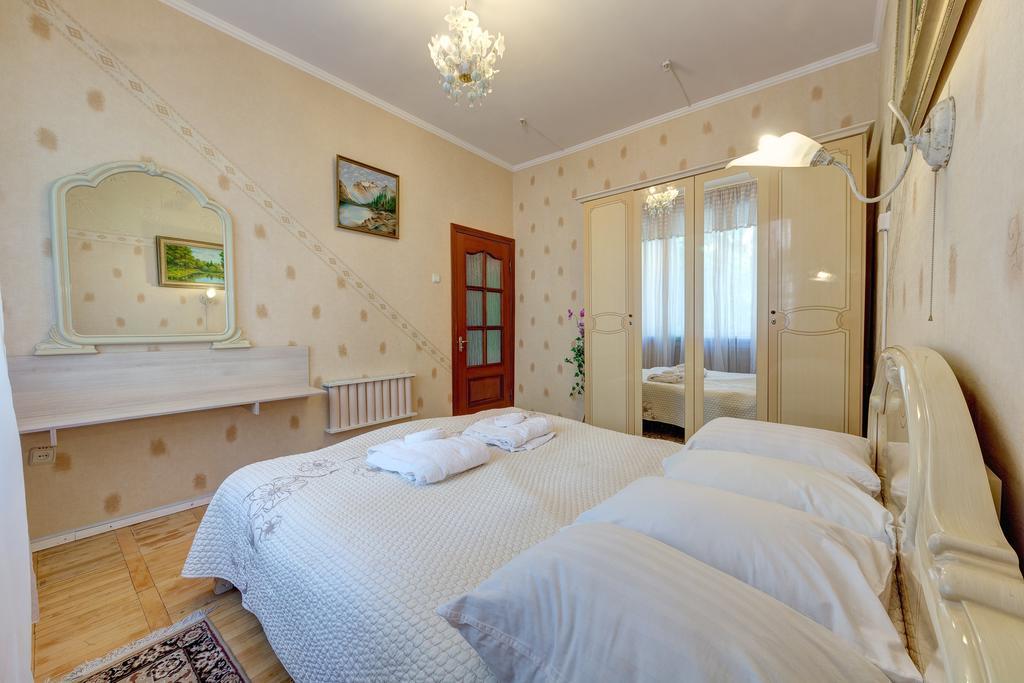 Aleksandria Hotel Kyiv Exterior foto