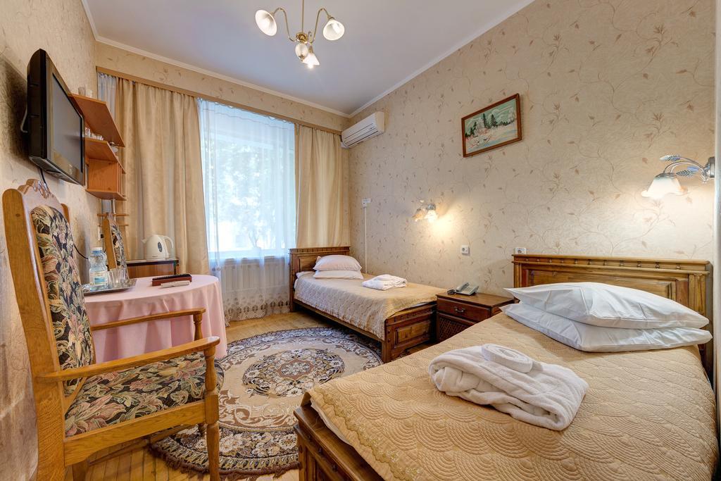 Aleksandria Hotel Kyiv Exterior foto