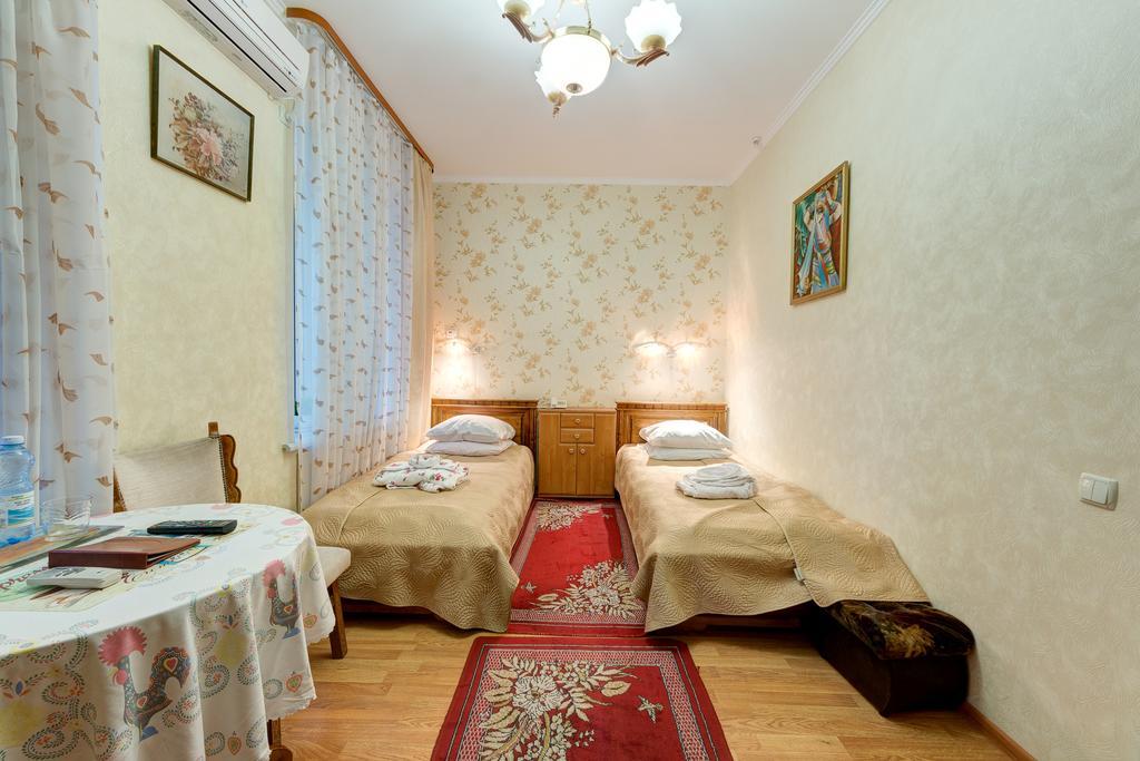 Aleksandria Hotel Kyiv Exterior foto