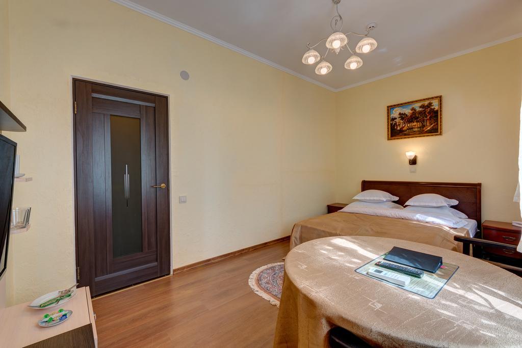 Aleksandria Hotel Kyiv Exterior foto