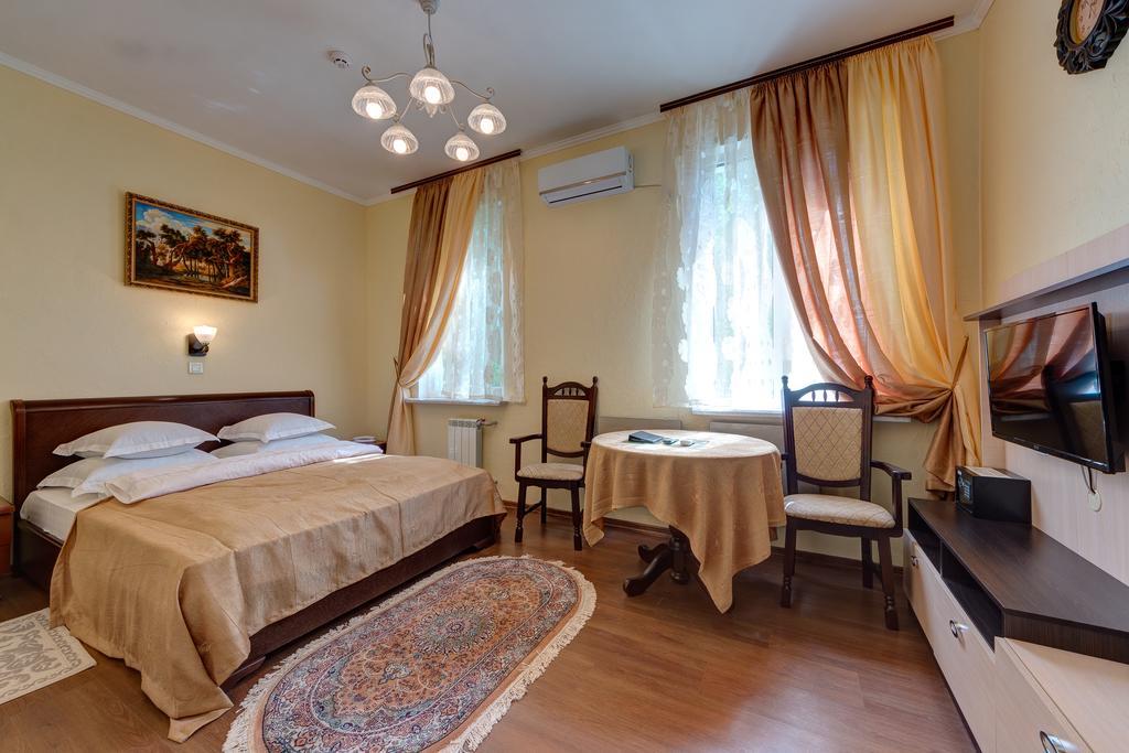 Aleksandria Hotel Kyiv Exterior foto