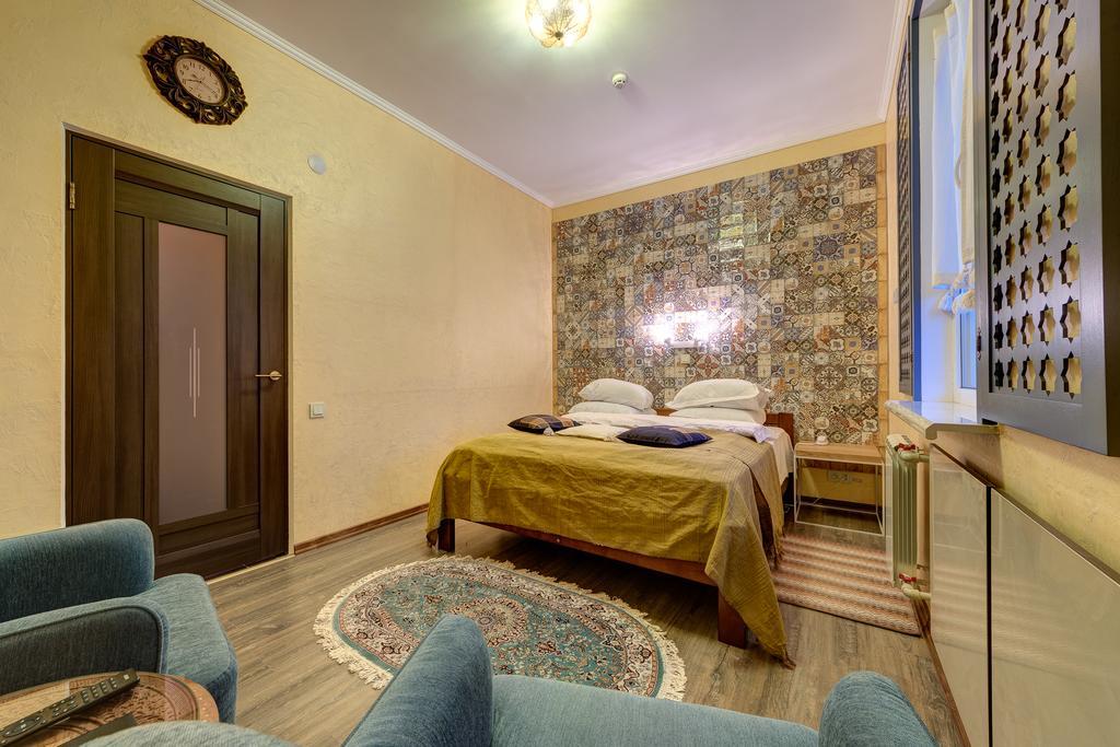 Aleksandria Hotel Kyiv Exterior foto